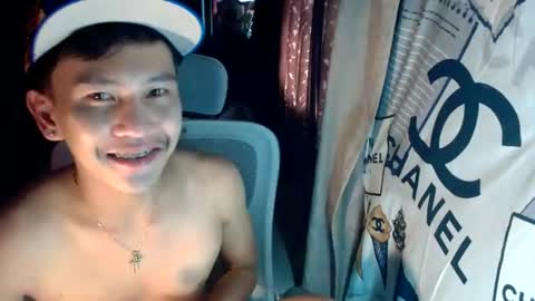 ralfhuge24 online show from June 2026 11:31:01 PM