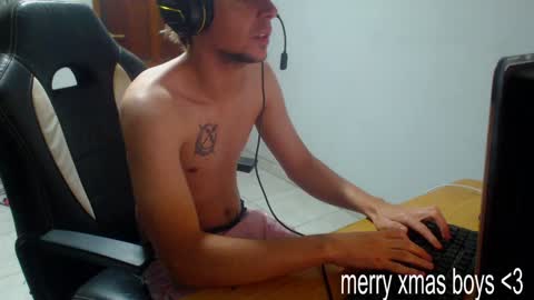 Snapshot of ramisexyloveyou chatting on December 2024 11:17:02 AM Ramiro online show from December 2024 11:17:02 AM