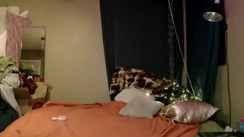 Snapshot of ramonaquinn chatting on February 2025 07:23:02 AM RAMONA Q online show from February 2025 07:23:02 AM