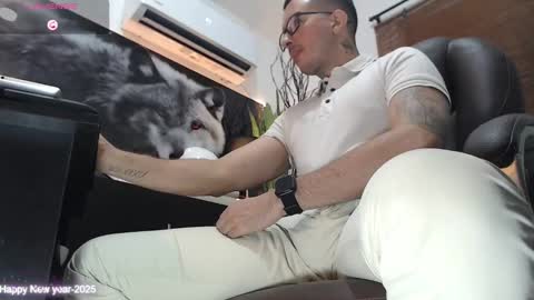 Snapshot of randylukehot chatting on February 2025 07:38:02 PM randylukehot online show from February 2025 07:38:02 PM