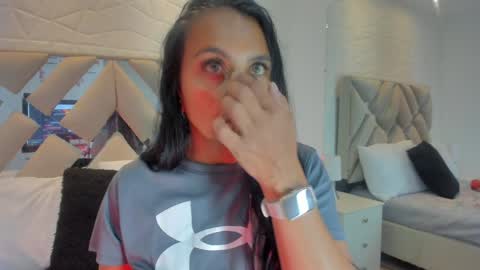Raquel Moore  online show from January 2025 07:08:02 AM