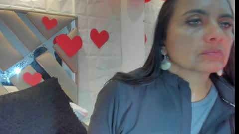 Raquel Moore  online show from February 2025 02:49:01 PM