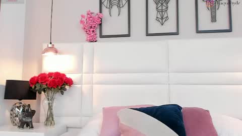 Snapshot of raquelhyde_ chatting on July 2026 07:27:01 PM raquel Hyde online show from July 2026 07:27:01 PM