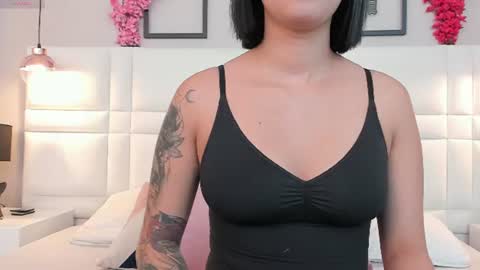 Snapshot of raquelhyde_ chatting on July 2026 07:27:01 PM raquel Hyde online show from July 2026 07:27:01 PM