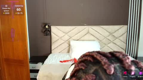 Snapshot of raqueljones_ chatting on January 2025 11:52:01 AM Raquel online show from January 2025 11:52:01 AM