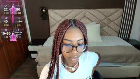 Snapshot of raqueljones_ chatting on January 2025 11:42:02 AM Raquel online show from January 2025 11:42:02 AM
