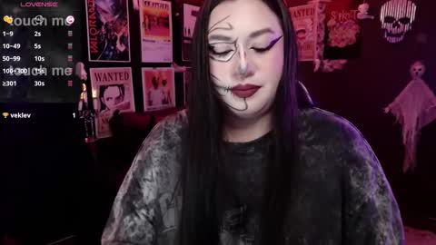 Raven online show from October 2025 07:07:02 PM