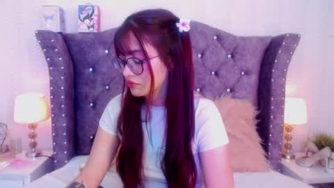 raven_love_ online show from October 2025 03:36:02 PM