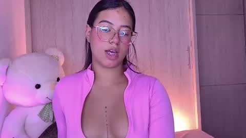 Snapshot of raven_stonee01 chatting on July 2026 12:27:01 AM RAVEN online show from July 2026 12:27:01 AM