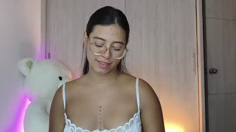 Snapshot of raven_stonee01 chatting on July 2026 01:42:02 AM RAVEN online show from July 2026 01:42:02 AM