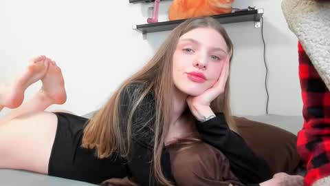 Raveneusbiter online show from February 2026 07:49:01 AM