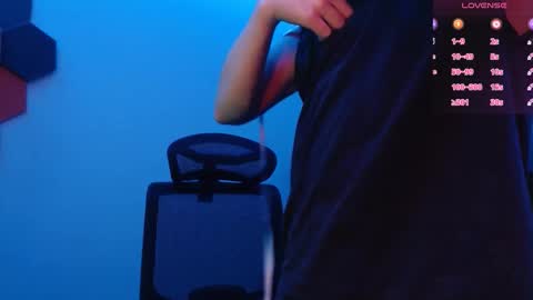 Snapshot of ravine_doleg chatting on October 2025 12:44:01 AM Alex Nash online show from October 2025 12:44:01 AM