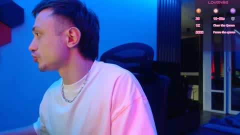 Snapshot of ravine_doleg chatting on October 2025 12:58:01 AM Alex Nash online show from October 2025 12:58:01 AM