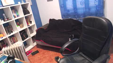 ravingr3d3 online show from December 2025 11:08:01 AM