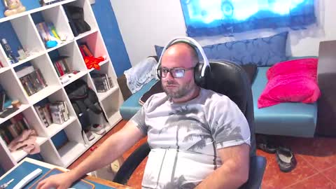 ravingr3d3 online show from June 2026 04:12:02 PM