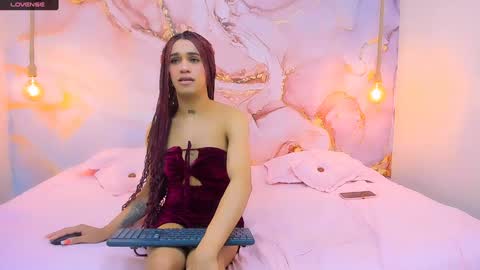 Snapshot of ravingxxmads chatting on January 2025 08:59:01 PM kata online show from January 2025 08:59:01 PM