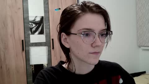 Ray-Ray online show from April 2026 06:10:01 PM