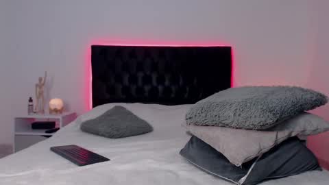 Ray online show from November 2025 11:37:01 PM