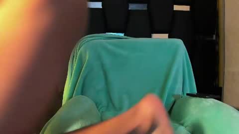 Rayn online show from April 2026 10:46:02 PM