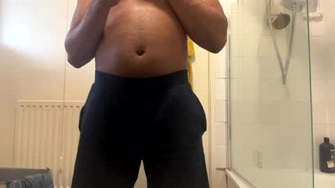 Snapshot of raydick1919 chatting on January 2025 09:54:02 AM Raydick online show from January 2025 09:54:02 AM