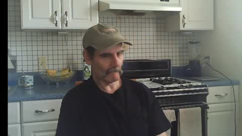Snapshot of raylene4u2 chatting on June 2026 04:31:01 PM Ray online show from June 2026 04:31:01 PM