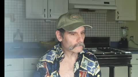Snapshot of raylene4u2 chatting on July 2026 05:34:01 AM Ray online show from July 2026 05:34:01 AM