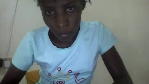 Snapshot of raylucia chatting on April 2026 06:10:01 PM ray online show from April 2026 06:10:01 PM