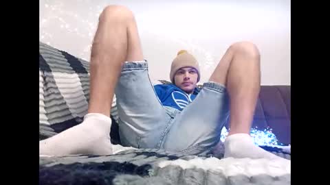 Snapshot of raymartino chatting on December 2025 09:11:02 PM RayMartino online show from December 2025 09:11:02 PM