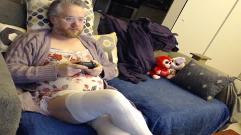 Snapshot of raymondsun chatting on December 2024 10:50:01 AM Sunshine Ray online show from December 2024 10:50:01 AM