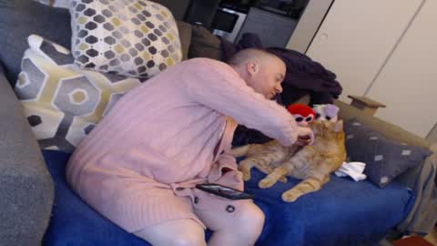 Snapshot of raymondsun chatting on January 2025 05:22:02 PM Sunshine Ray online show from January 2025 05:22:02 PM