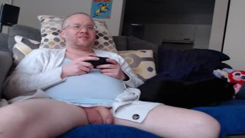 Snapshot of raymondsun chatting on January 2025 07:07:01 PM Sunshine Ray online show from January 2025 07:07:01 PM