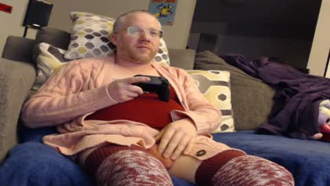 Snapshot of raymondsun chatting on January 2025 01:42:02 AM Sunshine Ray online show from January 2025 01:42:02 AM