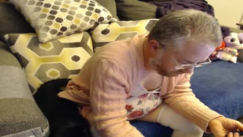 Snapshot of raymondsun chatting on February 2025 11:33:02 PM Sunshine Ray online show from February 2025 11:33:02 PM