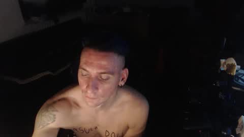 Rayzel online show from November 2025 10:53:02 PM