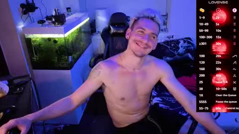 Snapshot of rayzel31 chatting on February 2026 01:04:01 AM Rayzel online show from February 2026 01:04:01 AM