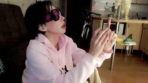 Snapshot of raziel_haze chatting on November 2025 06:01:02 AM Yrriel Strife Candy-Demon Caveboy mr. Cringe online show from November 2025 06:01:02 AM