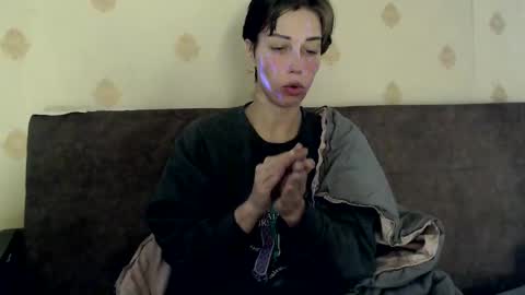 Snapshot of raziel_haze chatting on November 2025 01:44:01 PM Yrriel Strife Candy-Demon Caveboy mr. Cringe online show from November 2025 01:44:01 PM