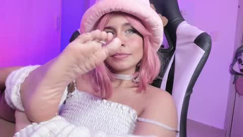 Snapshot of rea_winry chatting on March 2025 10:19:01 AM Rea online show from March 2025 10:19:01 AM