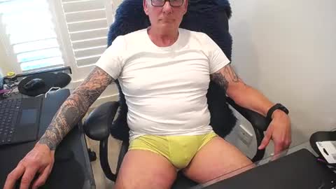 reacher1965 online show from July 2026 02:40:01 AM