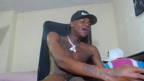 Snapshot of real1dk chatting on February 2025 01:25:02 AM Sthith online show from February 2025 01:25:02 AM