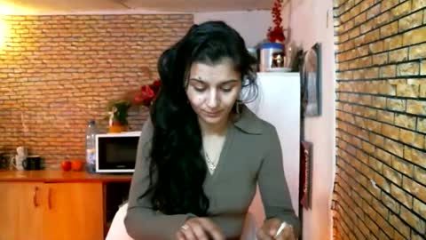 Snapshot of real_coupl3 chatting on February 2026 09:21:02 AM real_coupl3 online show from February 2026 09:21:02 AM