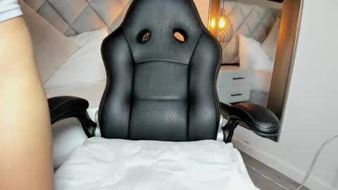 DONCELLA online show from February 2026 08:24:02 PM