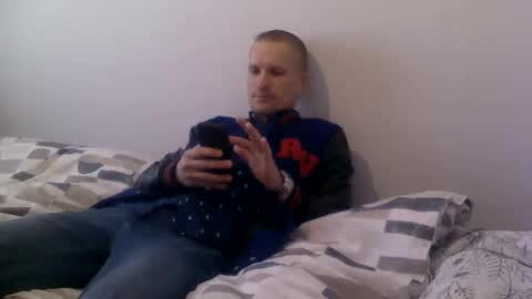Snapshot of reallyman7 chatting on April 2026 09:37:01 AM Ask me online show from April 2026 09:37:01 AM