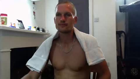 Snapshot of reallyman7 chatting on May 2026 09:42:02 PM Ask me online show from May 2026 09:42:02 PM