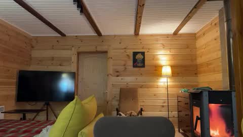 AliceEve online show from March 2026 05:02:01 PM