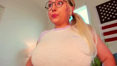 Maria  Realto online show from February 2025 04:14:01 PM