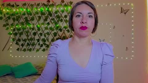 Rebbeca online show from October 2025 10:36:01 AM