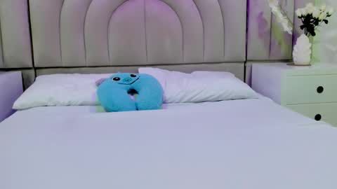 Rebeca online show from December 2025 11:27:02 AM