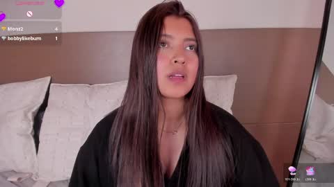 Snapshot of rebeca_williams_ chatting on June 2026 02:33:01 PM Rebeca Williams online show from June 2026 02:33:01 PM