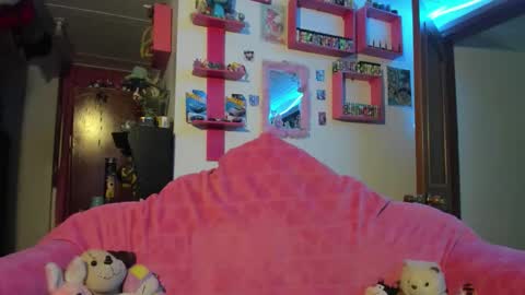 Rebecca online show from March 2026 04:18:01 AM